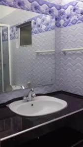 Oasis Beach Resort - 20