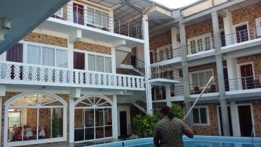 Oasis Beach Resort - 0