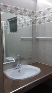 Oasis Beach Resort - 21