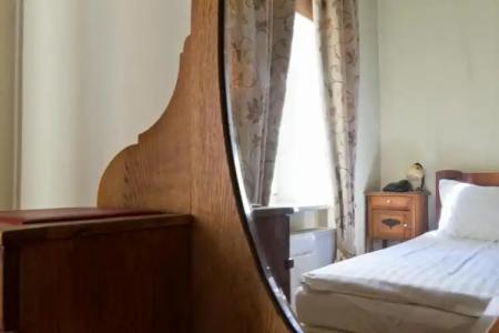 Chopin Boutique - 100