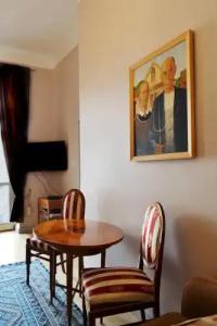 Chopin Boutique - 90