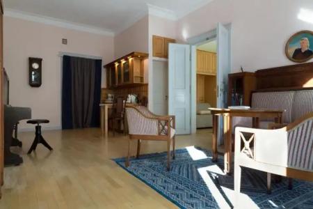 Chopin Boutique - 96