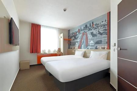 B&B Warszawa-Okęcie - 24