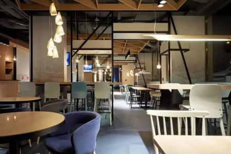 B&B Warszawa-Okęcie - 16