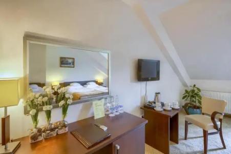 4 Pory Roku & Spa - 12