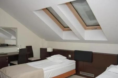 4 Pory Roku & Spa - 40