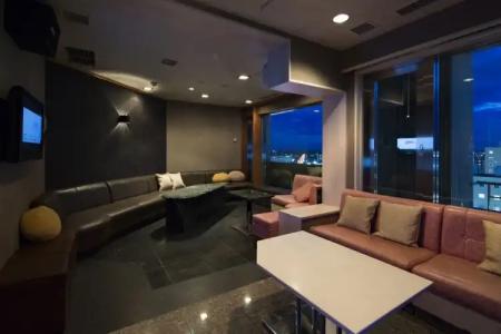 Premier -Cabin- - 17