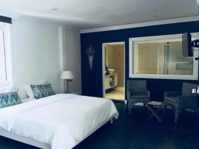 Explora Prestige - 1