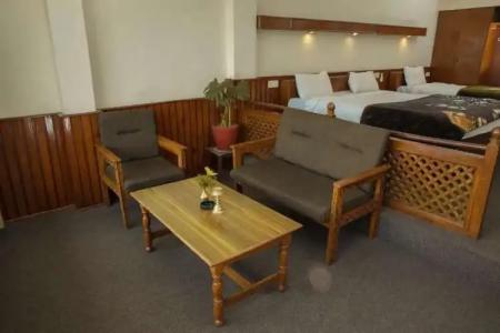 Himalayan Horizon - 20