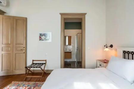 Elia by Ortunc (+8) - 36