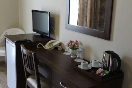 Elia by Ortunc (+8) - 3