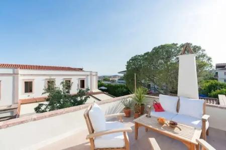 Elia by Ortunc (+8) - 42