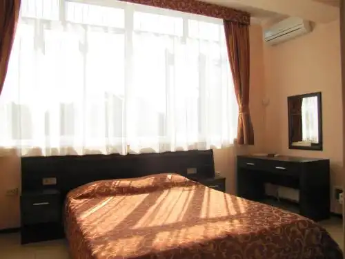 Krasnaya Gvozdika - 32