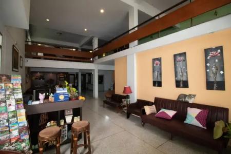 Sabai House - 11