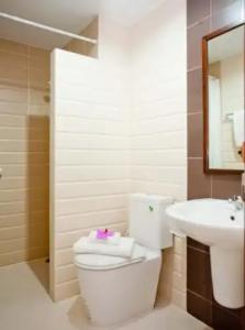 Sabai House - 9