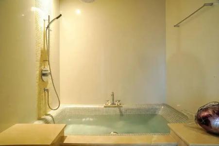 Beachfront Phuket - 7