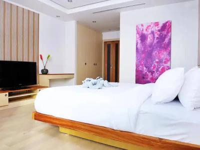 Beachfront Phuket - 2