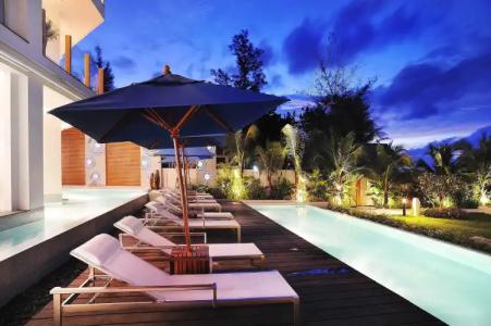 Beachfront Phuket - 18