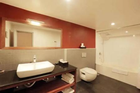 Shambaling Boutique - 64