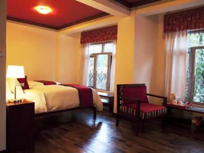 Shambaling Boutique - 45