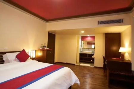 Shambaling Boutique - 30