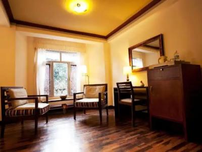 Shambaling Boutique - 47