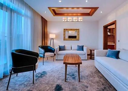 DoubleTree by Hilton Van - 83