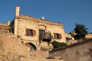 Takaev Cave House(Takaev Mağara Otel), Uchisar