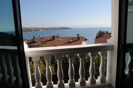 PARADISE ISLAND - 63