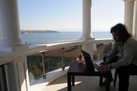 PARADISE ISLAND - 81