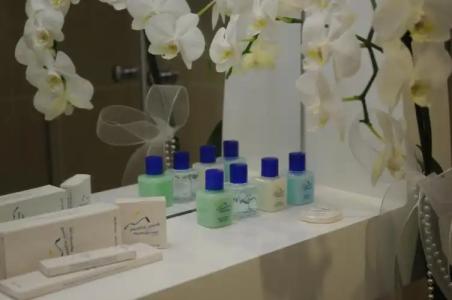 PARADISE ISLAND - 64