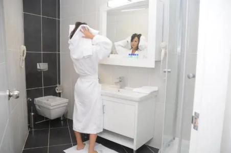 PARADISE ISLAND - 65