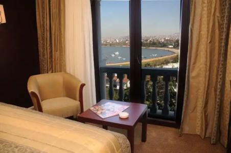 PARADISE ISLAND - 58