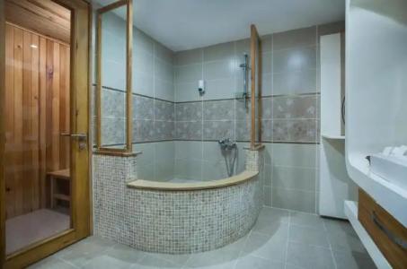 Lycus River Thermal - 78