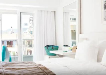 The Beachfront Adult Only 16 Plus - 86