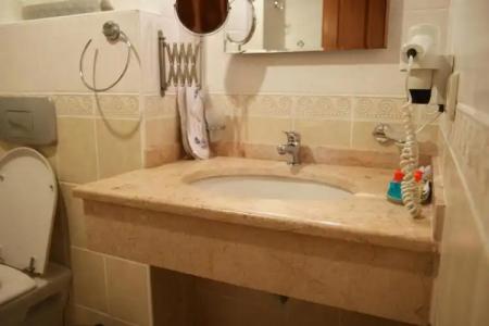 Mr. Dim Exclusive Apart - 82