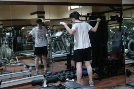 Mr. Dim Exclusive Apart - 22