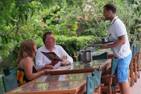 Mr. Dim Exclusive Apart - 108