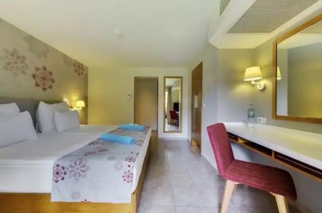 Robinson Camyuva - Adults Only - 135