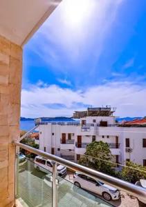 Sonne - Adults Only - 172