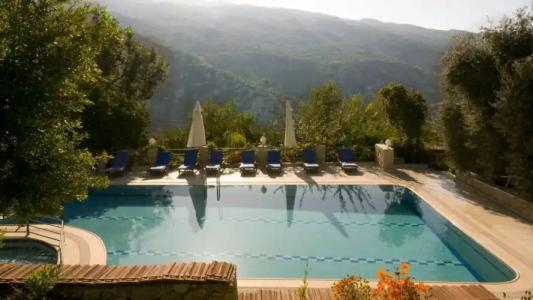 Kleo Cottages 1 - 22