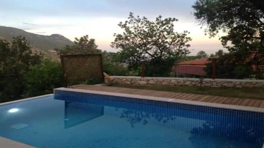 Kleo Cottages 1 - 17