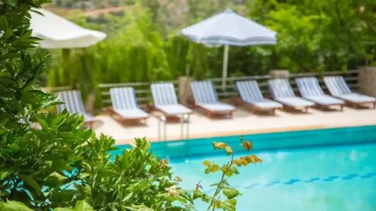 Kleo Cottages 1 - 12