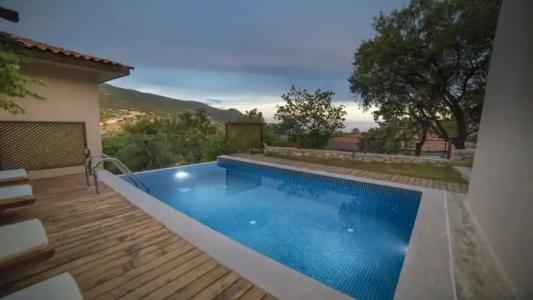 Kleo Cottages 1 - 15