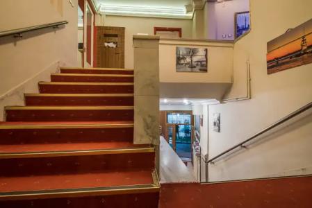 Erenler & Hostel - 42