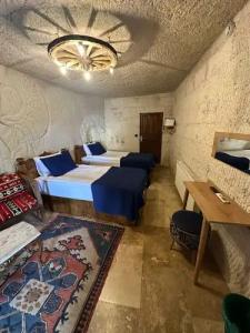 Elite Cave Suites - 42