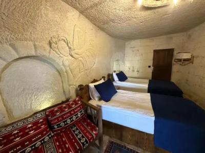 Elite Cave Suites - 15