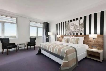 Ramada & Suites by Wyndham Edirne - 3