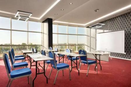 Ramada & Suites by Wyndham Edirne - 18