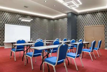 Ramada & Suites by Wyndham Edirne - 9